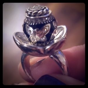 Sterling silver butterfly / flowercrystal ring